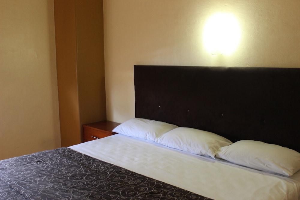 Hotel Del Parque กัวดาลาฮารา ภายนอก รูปภาพ