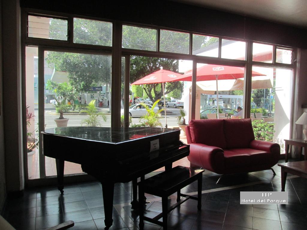 Hotel Del Parque กัวดาลาฮารา ภายนอก รูปภาพ