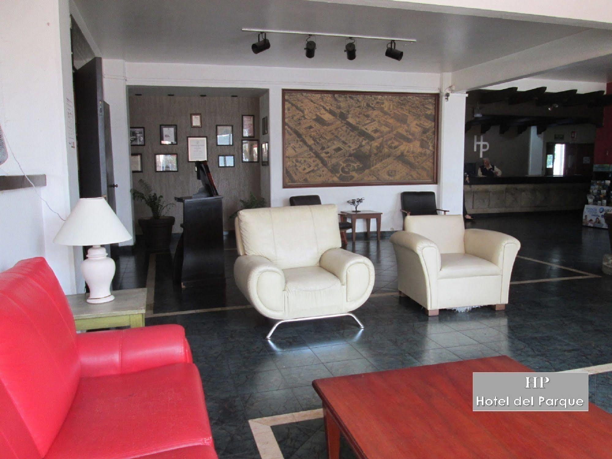 Hotel Del Parque กัวดาลาฮารา ภายนอก รูปภาพ