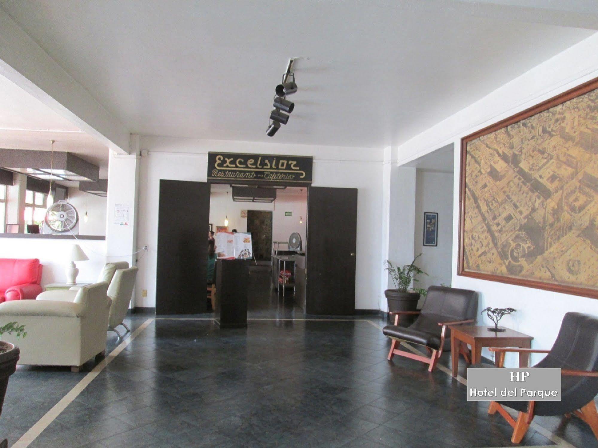 Hotel Del Parque กัวดาลาฮารา ภายนอก รูปภาพ