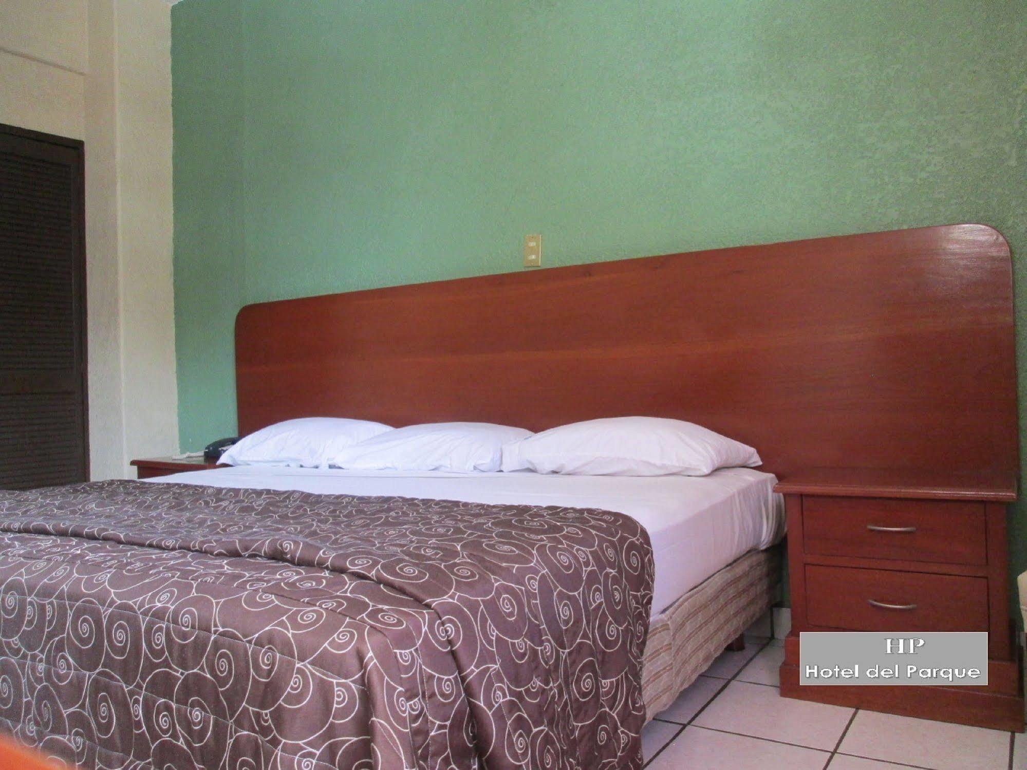 Hotel Del Parque กัวดาลาฮารา ภายนอก รูปภาพ